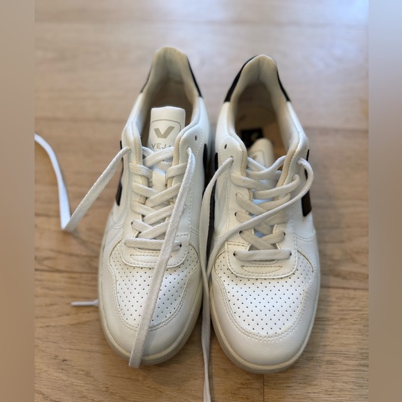 VEJA Campo Sneakers - Extra White/Black - Size 8 - Picture 8 of 8